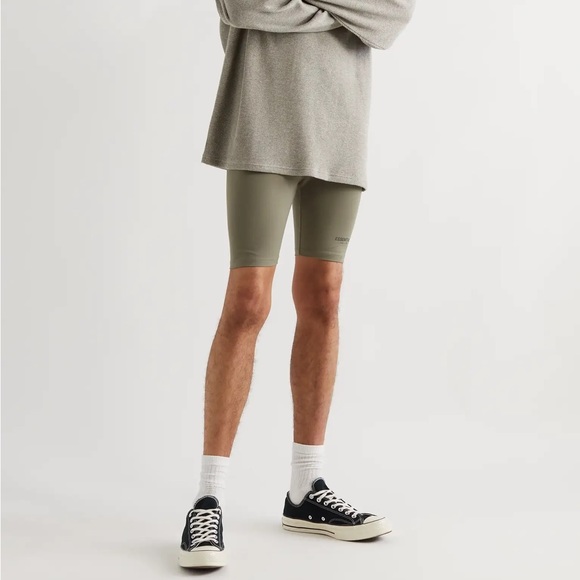 Fear Of God Essentials | Logo-Detailed Stretch-Jersey Shorts | Size: M - Picture 6 of 6
